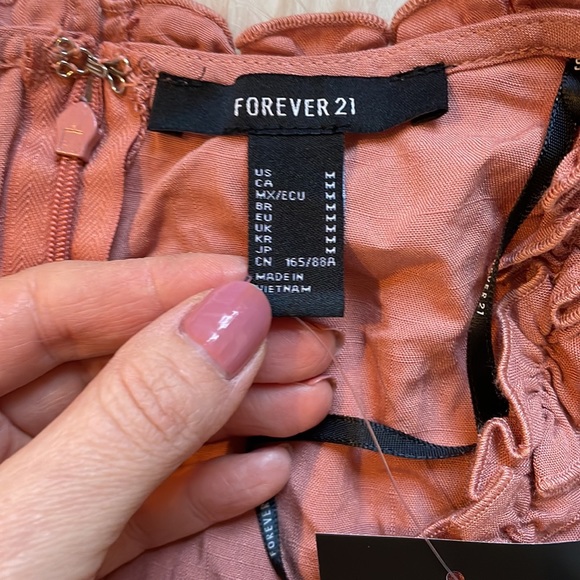 Forever 21 dress with ruffles - Picture 3 of 6